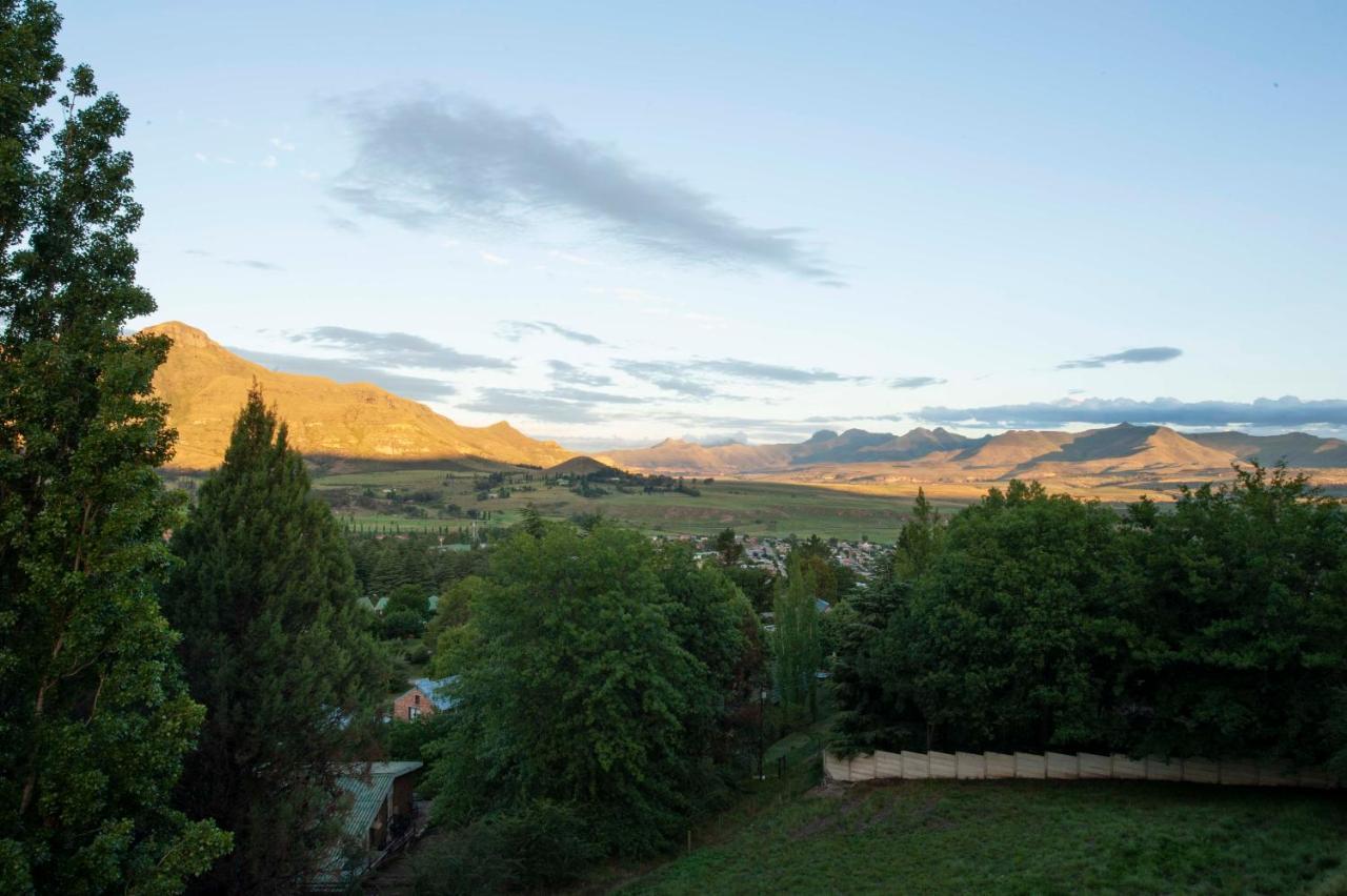 Hotel IL Castello Clarens Esterno foto