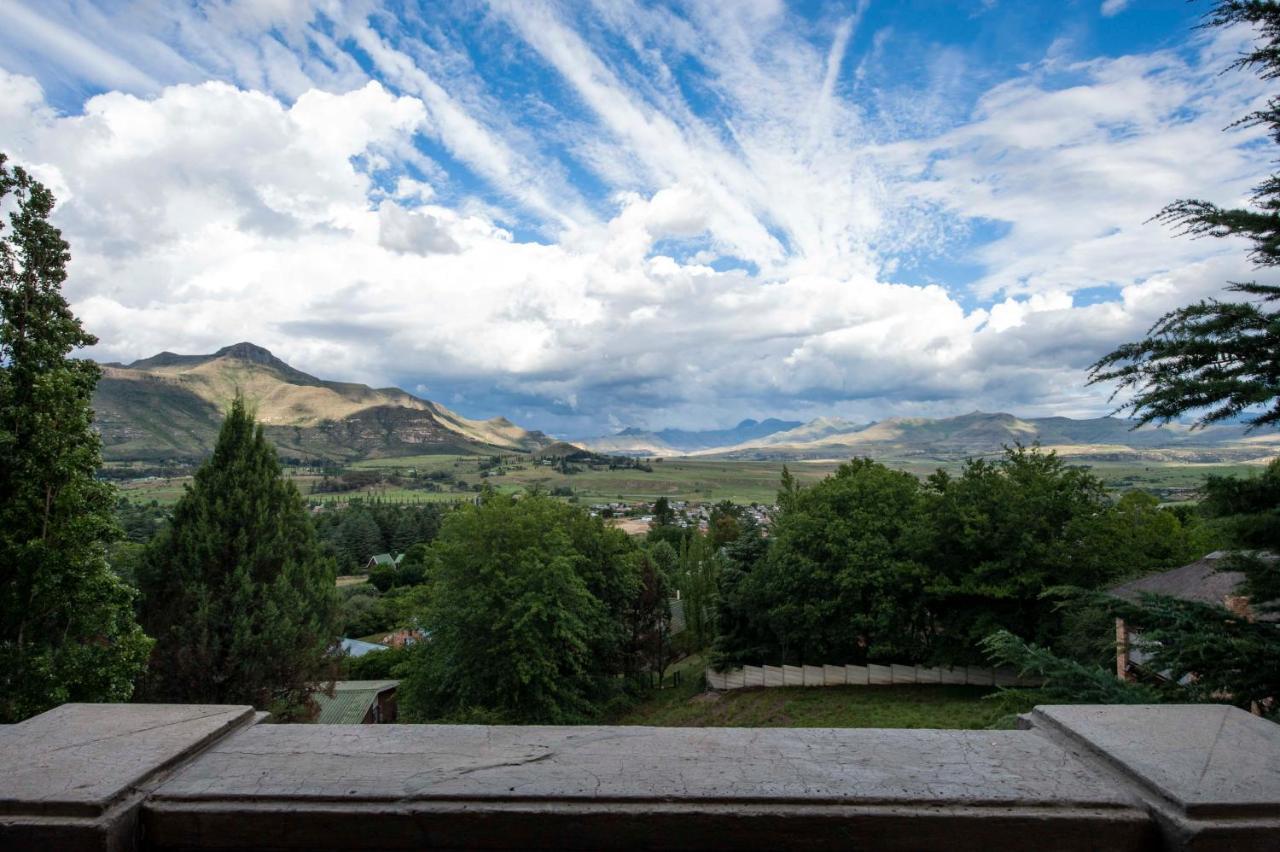 Hotel IL Castello Clarens Esterno foto